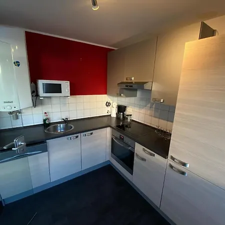 Loft + Balkon In Historischem Altbau Am Marktplatz * Chemnitz